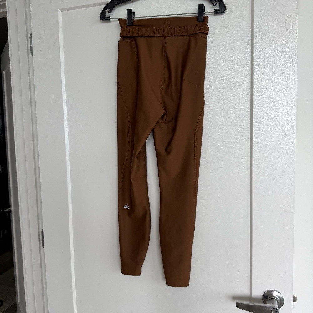 ALO Yoga Brown High-Rise Leggings - Picture 3 of 13
